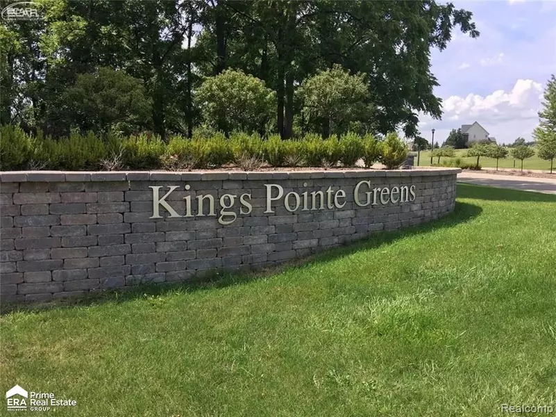 17178 Kings Fairway Street, Grand Blanc, MI 48439
