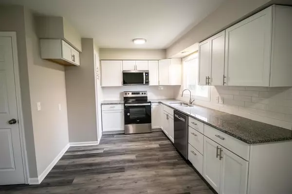 Flint Twp, MI 48532,3631 Ridgecliffe Drive