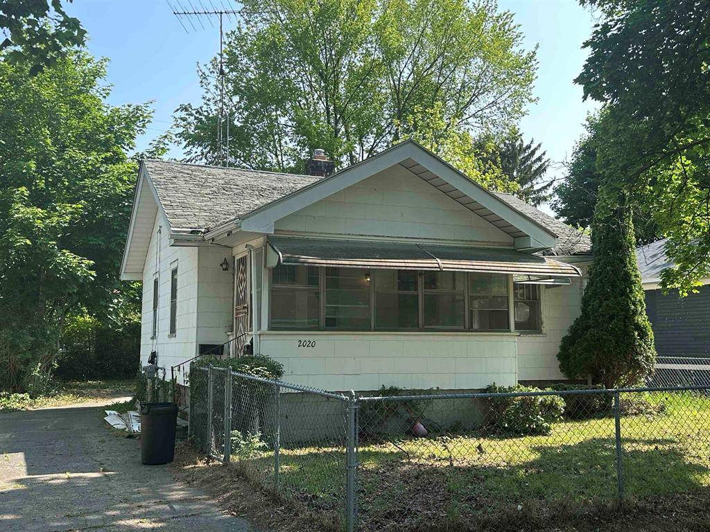 2020 Cartier Street, Flint, MI 48504