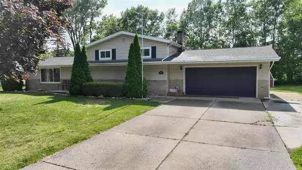 11427 Colonial Woods Drive, Vienna Twp, MI 48420