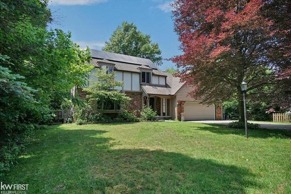 4667 Lakeshore Road, Fort Gratiot Twp, MI 48059