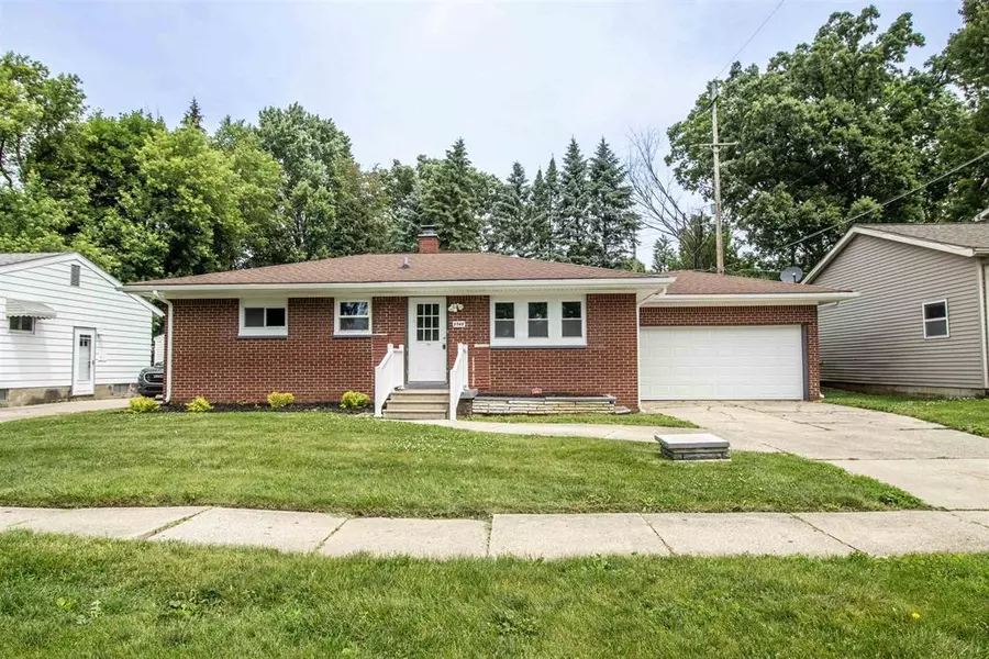 3745 Holly Avenue, Flint, MI 48506