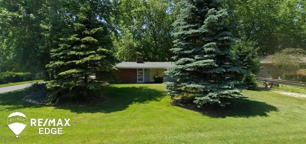 2125 Newport Court, Walled Lake, MI 48390