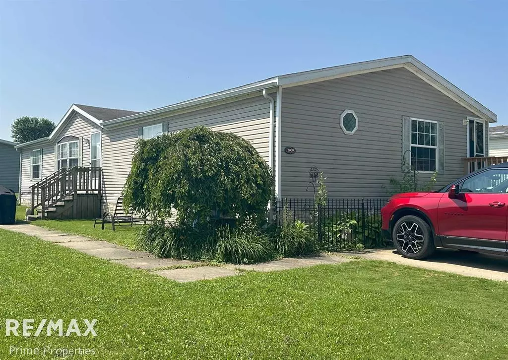 Vienna Twp, MI 48420,2069 Hickory Lane