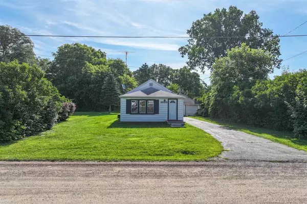 3020 Stockbridge Avenue, Genesee Twp, MI 48506