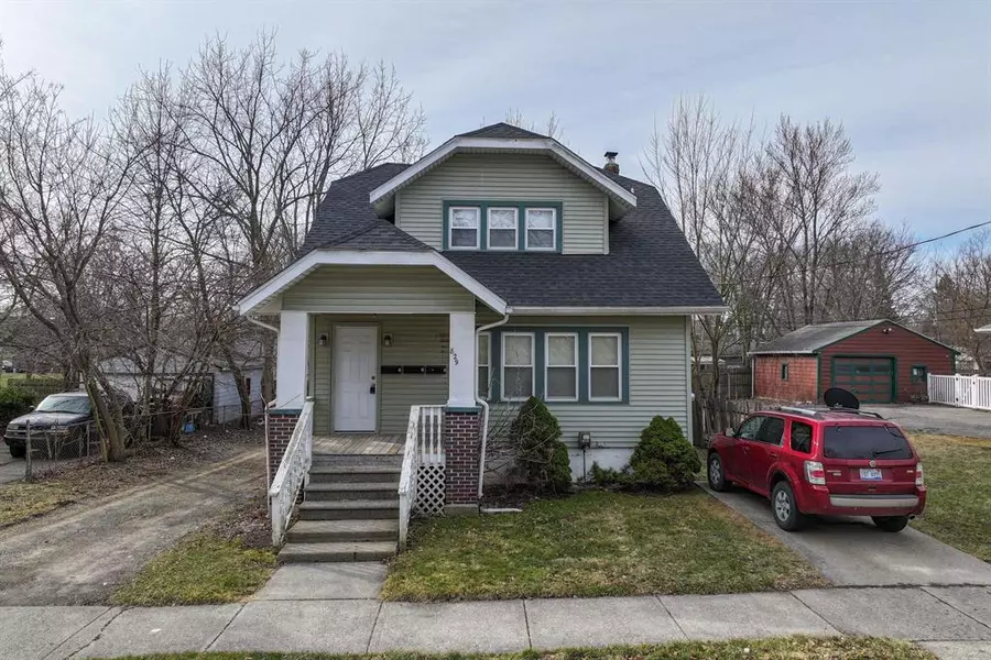 829 Clinton Street, Flint, MI 48507