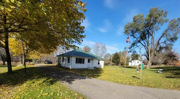 1180 N Bunn Road, Hillsdale Twp, MI 49242