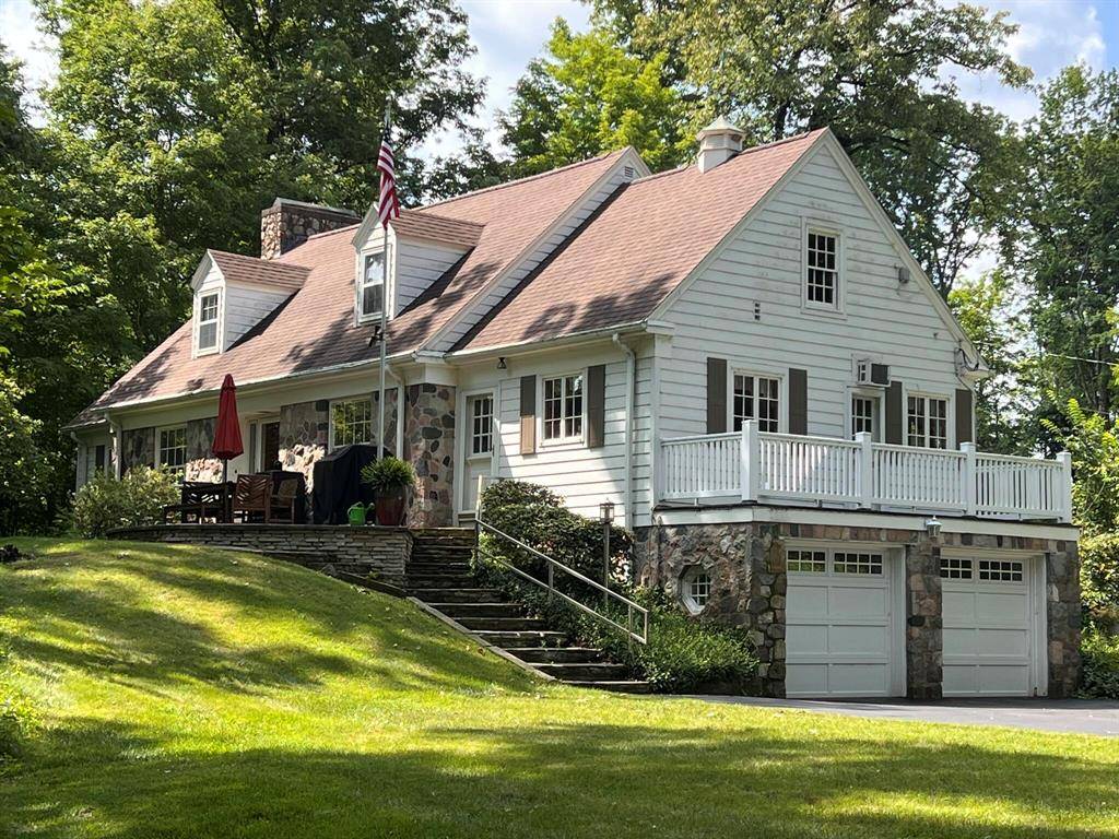 1569 Hudson Road, Hillsdale Twp, MI 49242