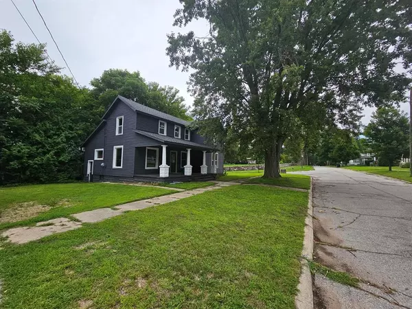 402 Michigan Avenue, Dowagiac, MI 49047