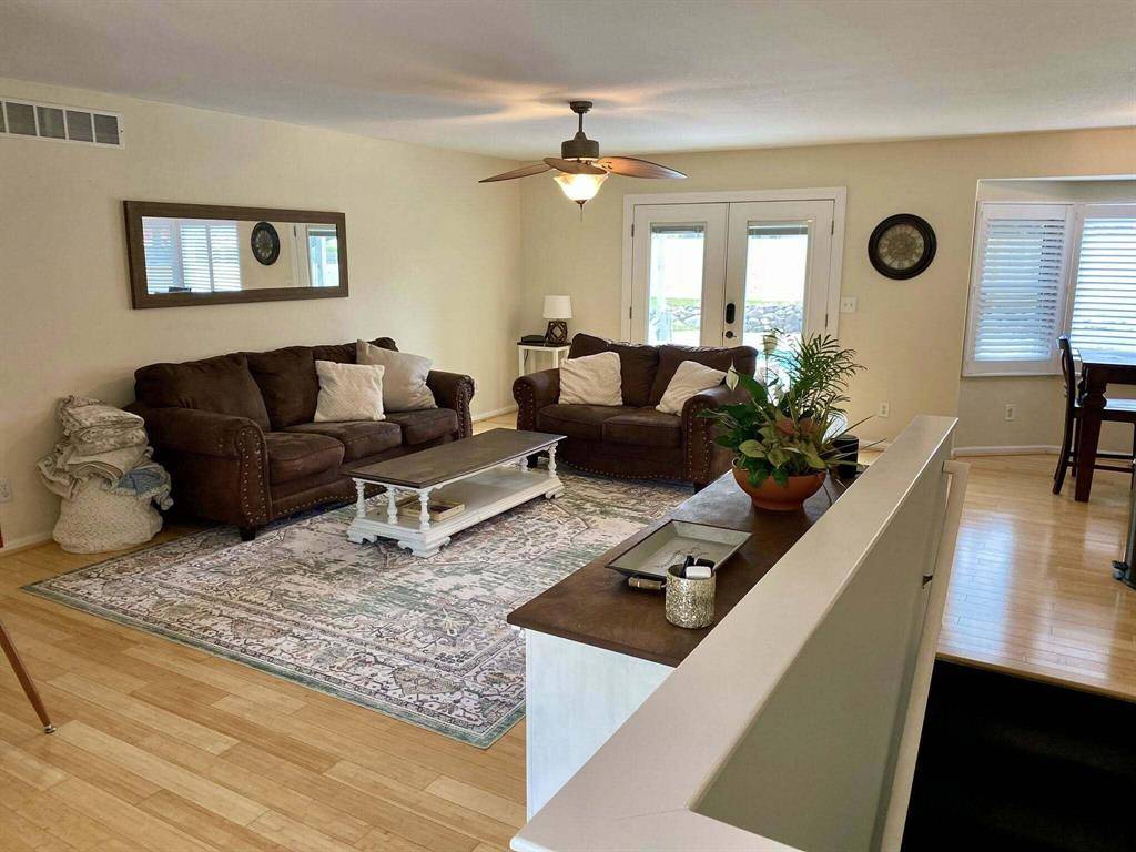 Summit Twp, MI 49203,910 S Brown Street