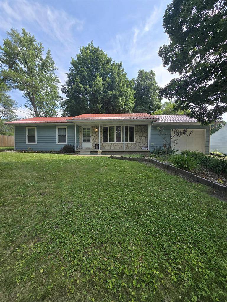 22 Leroy Street, Hillsdale, MI 49242