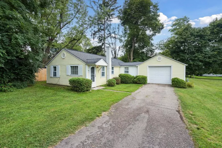 192 S West Street, Hillsdale, MI 49242