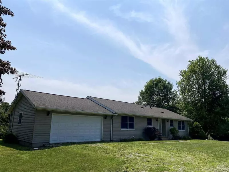 11794 Clark Road, Woodbridge Twp, MI 49242
