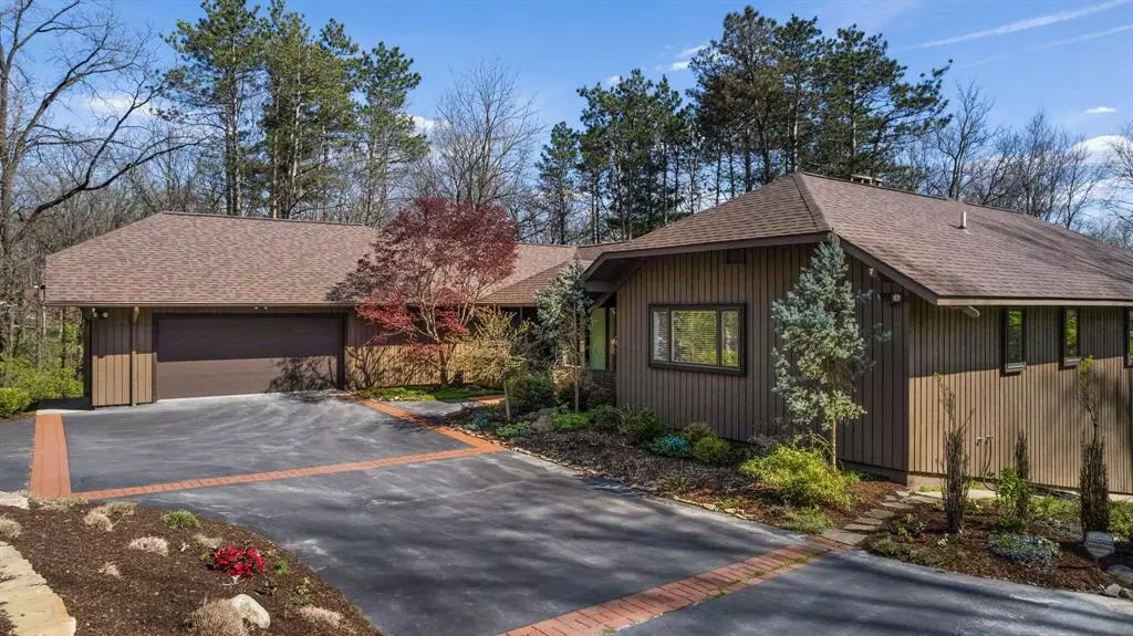 1155 Country Club Road, Ann Arbor Twp, MI 48105