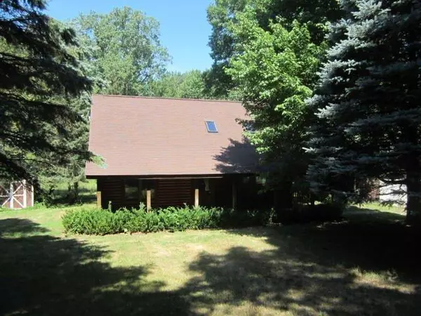 107 N Risch Rd, Webberville, MI 48892