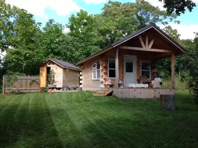 15905 Gorton Rd, Grass Lake, MI 49240