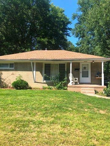 28444 Hazelwood St, Inkster, MI 48141
