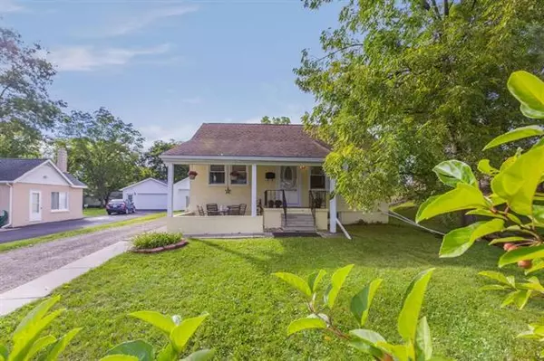 102 Owen Pl, Saline, MI 48176