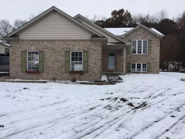 8970 High Creek Ct, York Twp, MI 48176