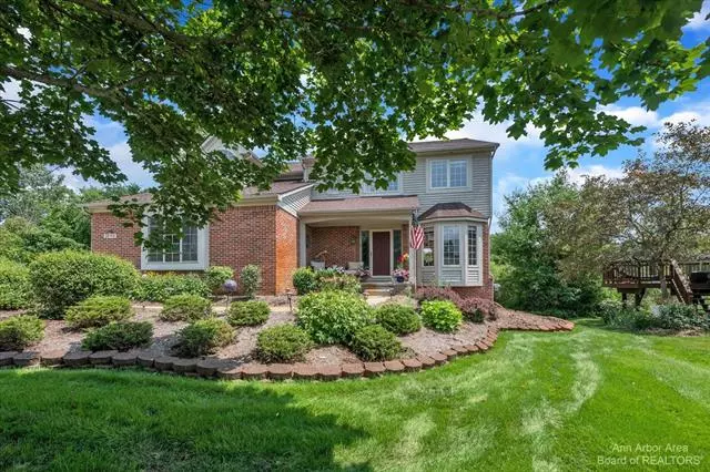 1090 St Andrews Ct, Northfield Twp, MI 48189