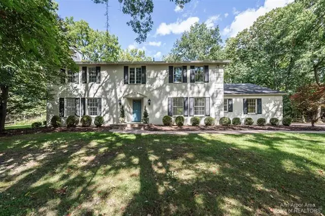 484 Barton North Drive, Ann Arbor, MI 48105
