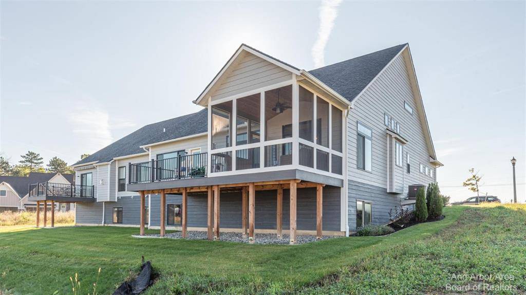 Pittsfield Twp, MI 48176,40 Gallery Pointe Drive