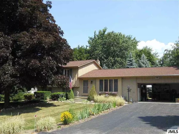 1120 AUBORNE, Adrian, MI 49221
