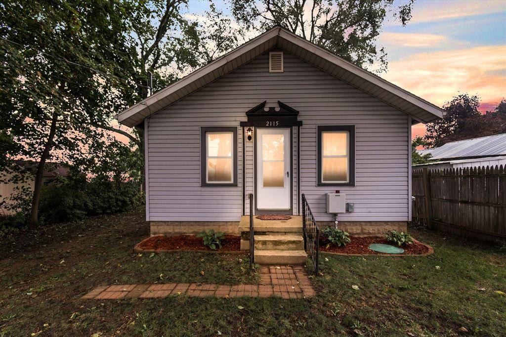 2115 Crest Avenue,  Summit Twp,  MI 49203