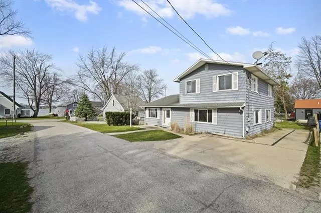 105 Oak Street, Cambridge Twp, MI 49230
