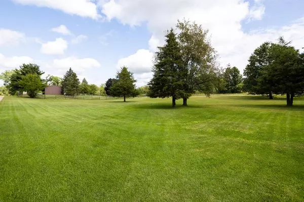 61 Pamawa Drive, Woodstock Twp, MI 49230