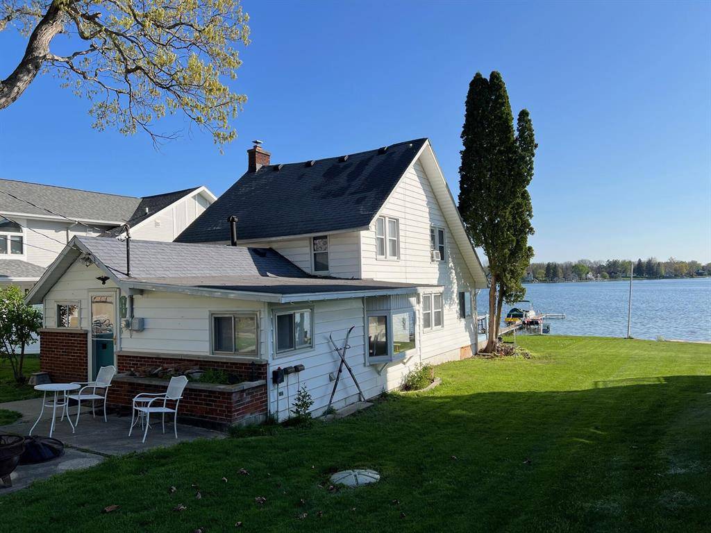 550 S Woodland Drive, Columbia Twp, MI 49234
