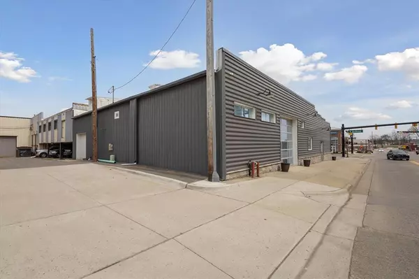 Jackson, MI 49201,206 W Louis Glick Highway