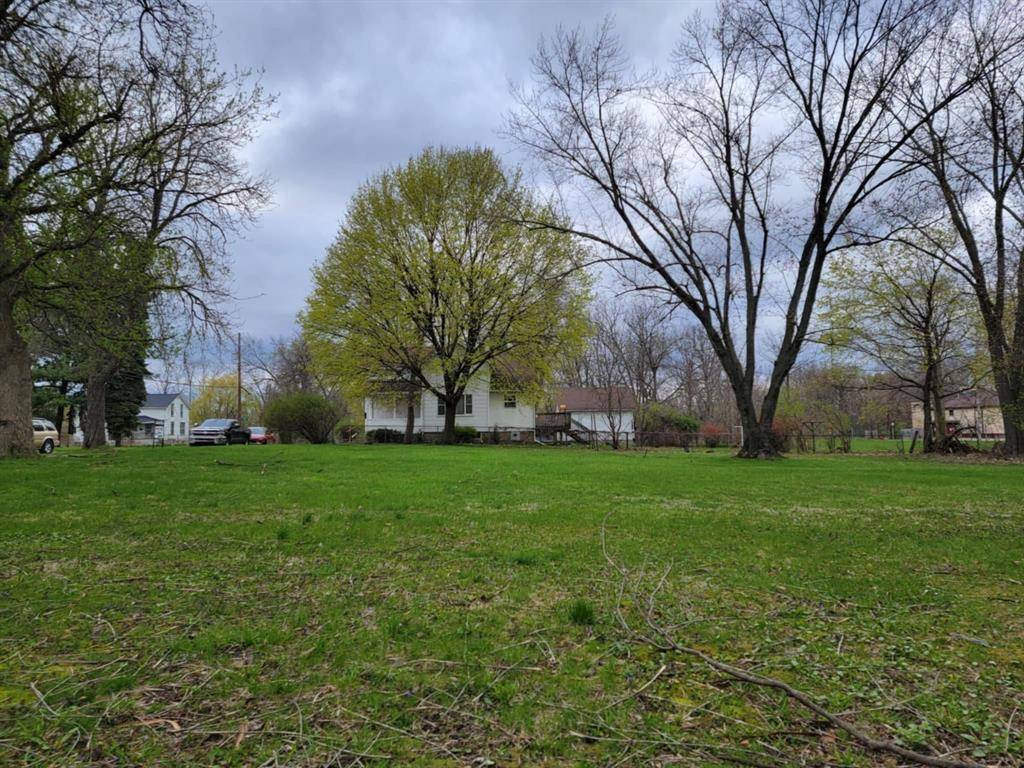 Jackson, MI 49202,927 N George Street