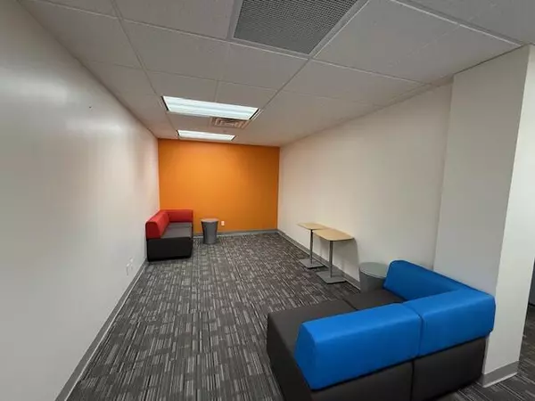 Jackson, MI 49201,209 E Washington Avenue 255