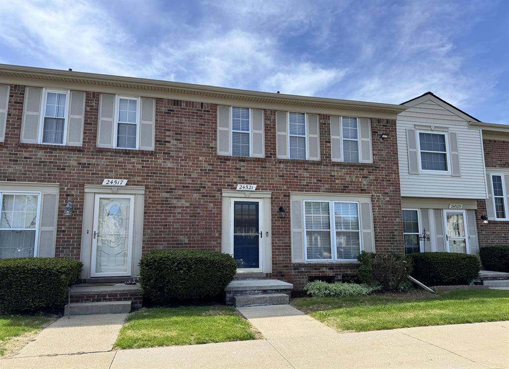 24521 Bashian Drive, Novi, MI 48375