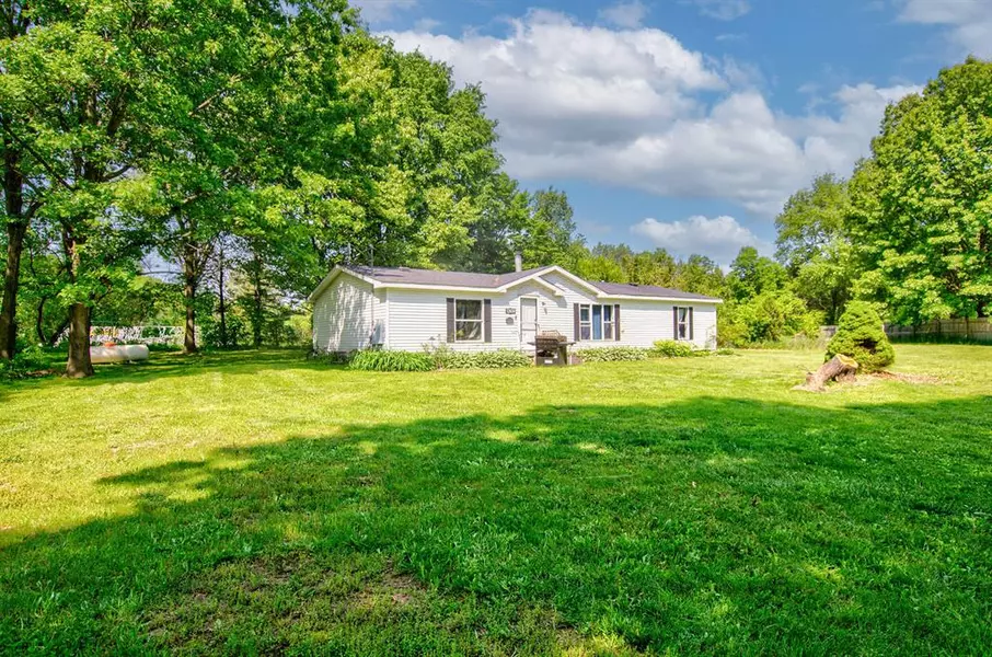 12650 State Road, Rives Twp, MI 49251