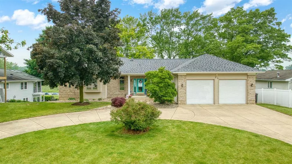 62 W Olcott Lake Drive, Napoleon Twp, MI 49201