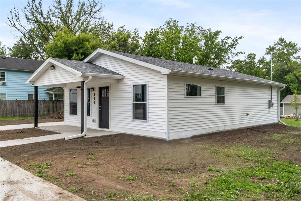 Jackson, MI 49201,314 N Perrine Street