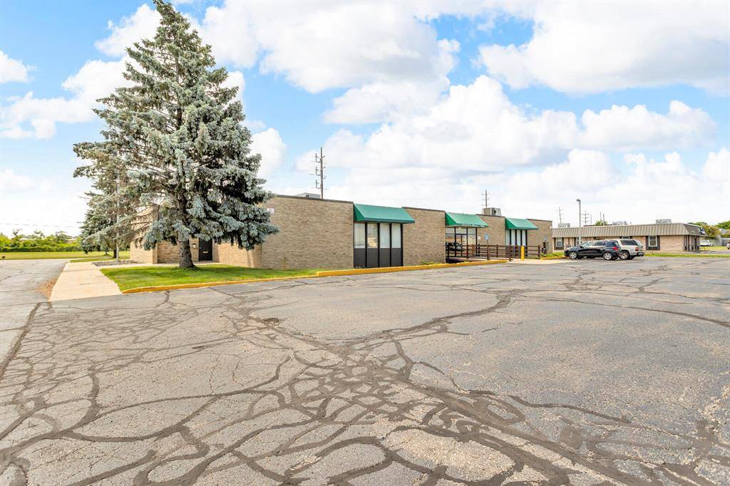 Jackson, MI 49202,950 W Monroe Street 500