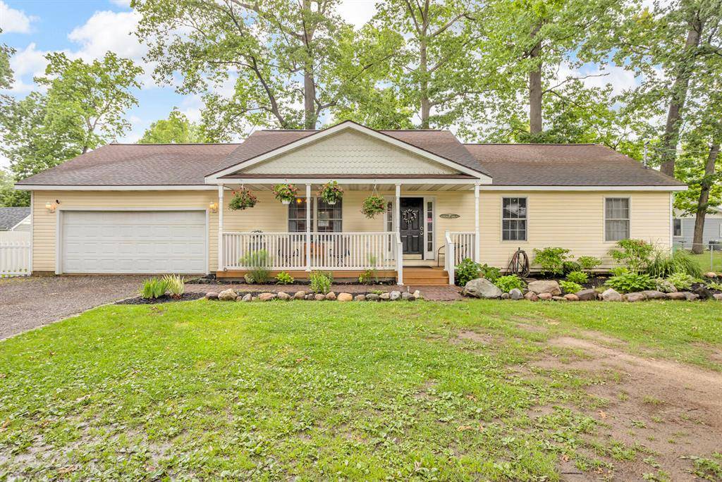 2151 Glenwood Court, Norvell Twp, MI 49230