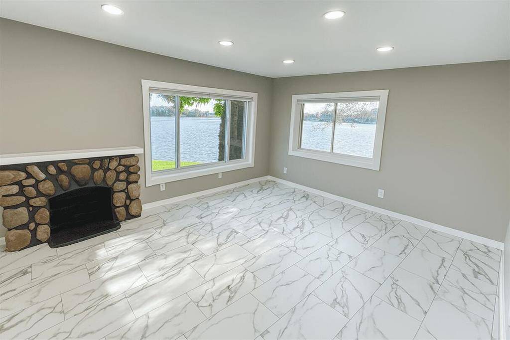 Leoni Twp, MI 49254,238 Cooks Landing