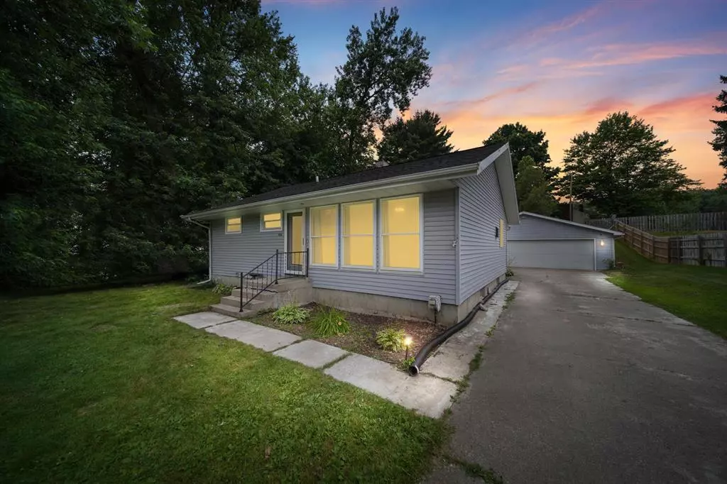 Summit Twp, MI 49203,204 Iroquois Street