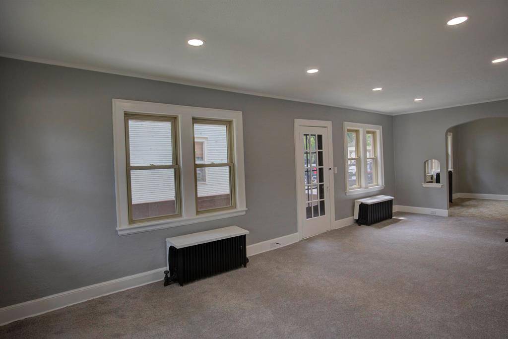 Jackson, MI 49201,512 N East Avenue