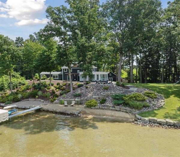 240 Aquamarine Drive, Hanover Twp, MI 49246