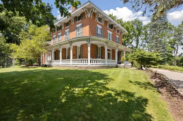 Marshall, MI 49068,410 N Eagle Street