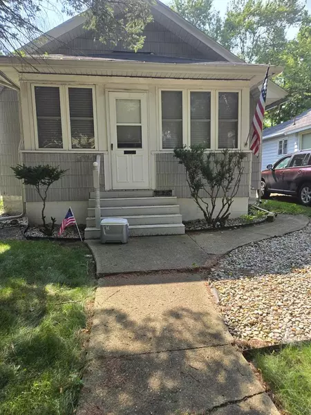 626 Chester, Jackson, MI 49203