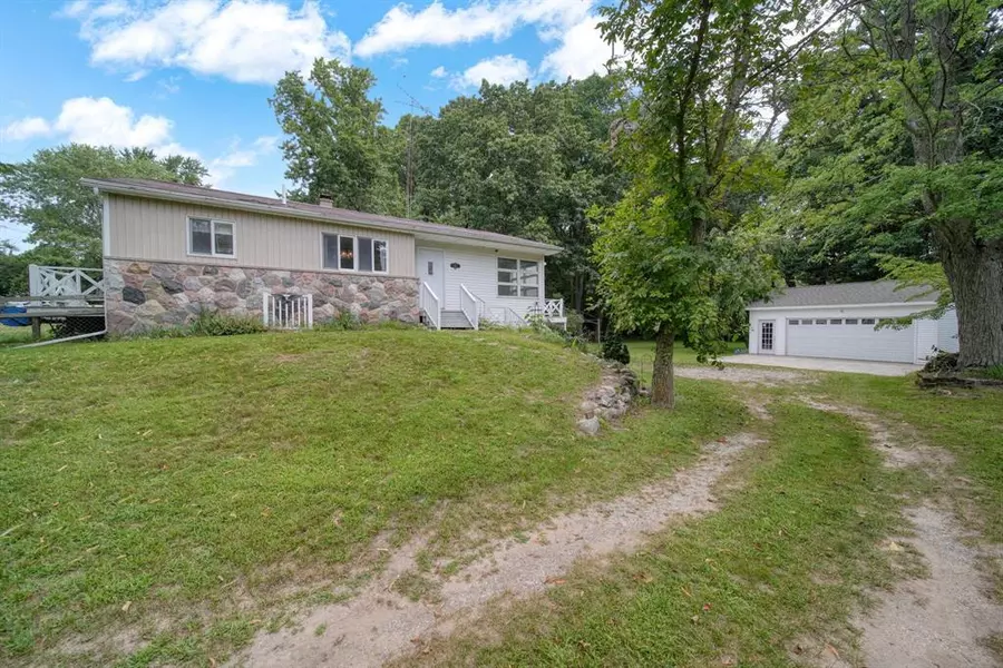 615 Brown Street, Grass Lake Vlg, MI 49240