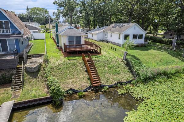 3007 Round Lake Drive, Leoni Twp, MI 49254