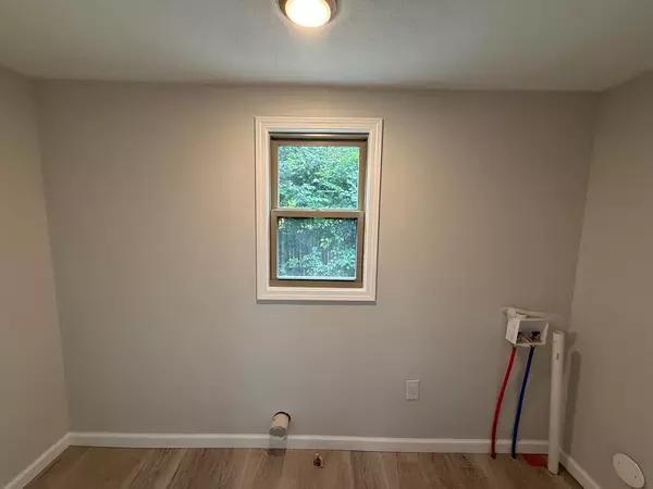 1015 N Blackstone Street, Jackson, MI 49202