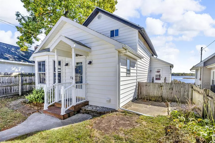 340 Ackerson Lake Drive, Leoni Twp, MI 49201